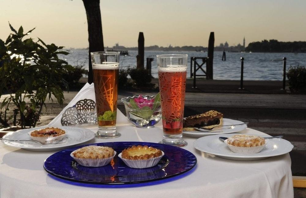 Hotel Russo Palace Lido di Venezia Kültér fotó