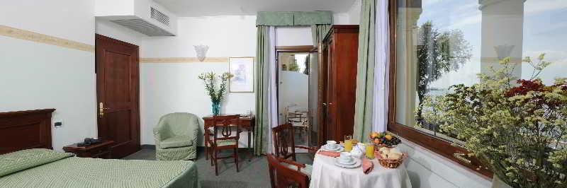 Hotel Russo Palace Lido di Venezia Kültér fotó