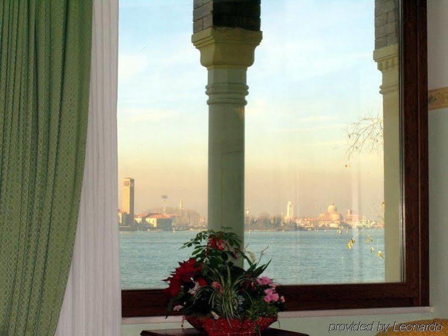 Hotel Russo Palace Lido di Venezia Kültér fotó
