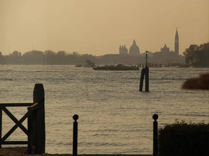 Hotel Russo Palace Lido di Venezia Kültér fotó